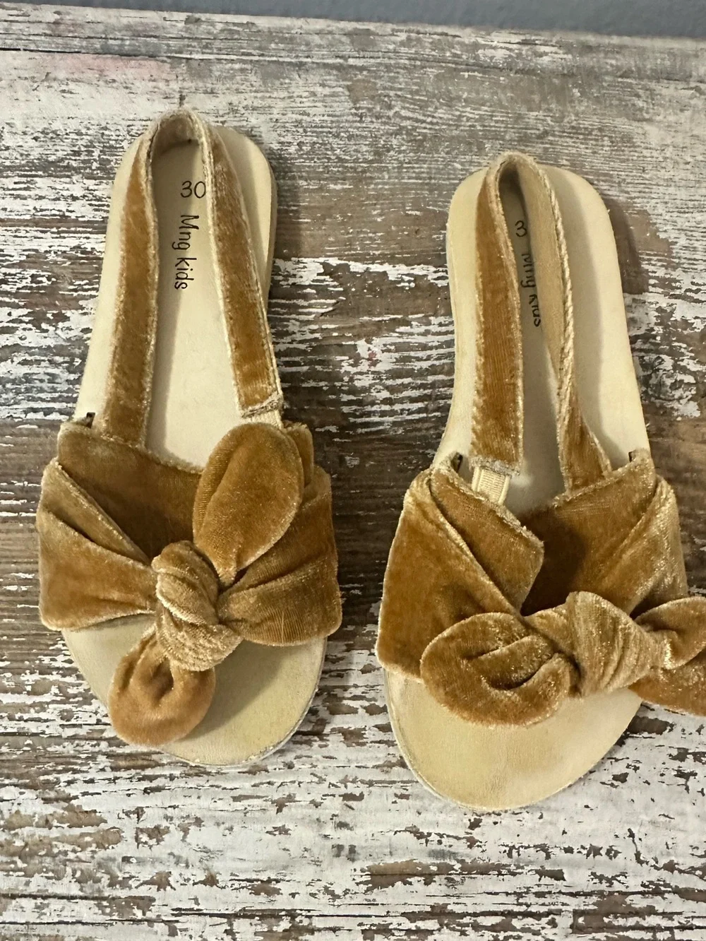 Mango Girls Gold Velvet Knotted Bow Slingback Flat Sandals - Size 30 / US 12